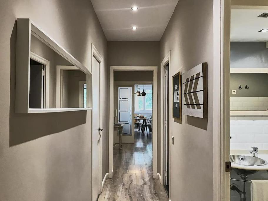 Magnificent 4 Bedroom Apartment In Eixample Barcelona Exterior photo