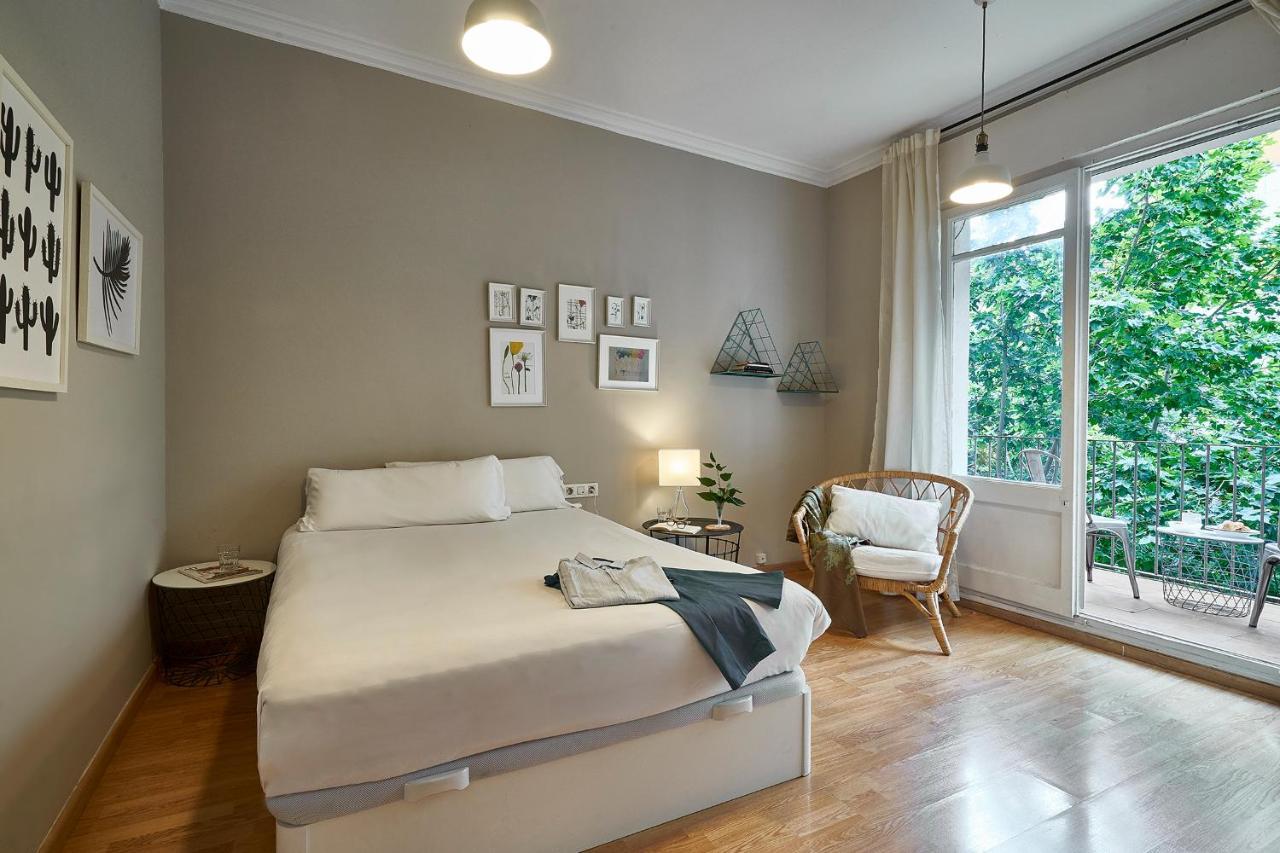 Magnificent 4 Bedroom Apartment In Eixample Barcelona Exterior photo